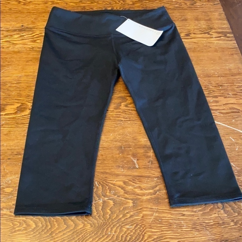FABLETICS Capri leggings